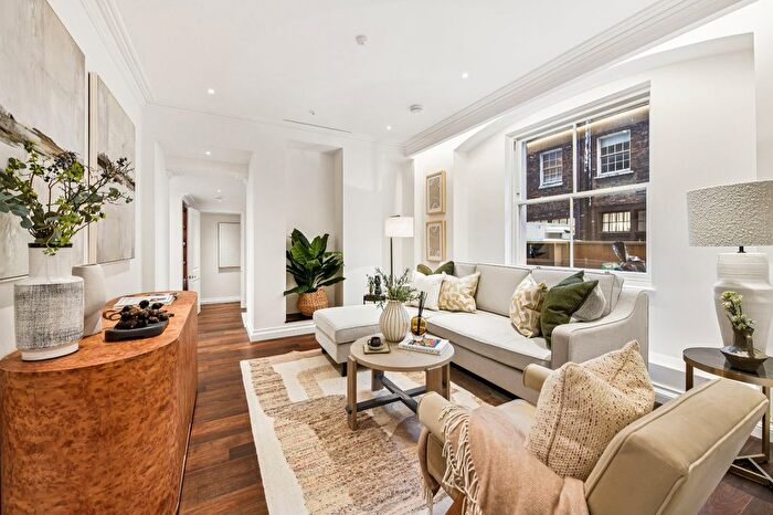 3 Bedroom Property To Rent In Charles Street, Mayfair, W1J