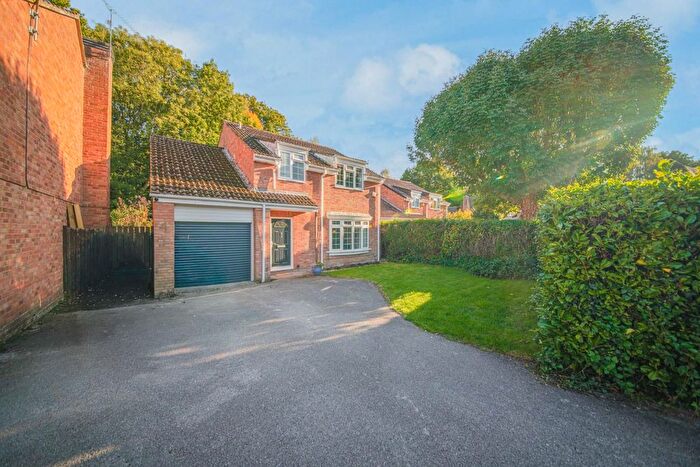 4 Bedroom Detached House For Sale In Clandon Drive, Eastleigh, SO50