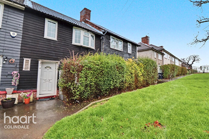 3 Bedroom Terraced House For Sale In Gloucester Grove, HA8