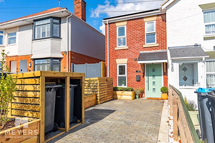 2 Bedroom End Of Terrace House For Sale In Windham Road, Bournemouth, BH1