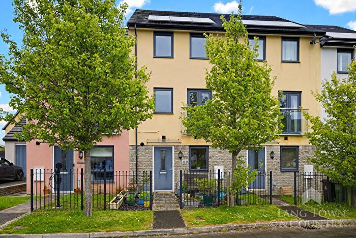 3 Bedroom Terraced House For Sale In Limeburners Road, Hooe, Plymouth, PL9