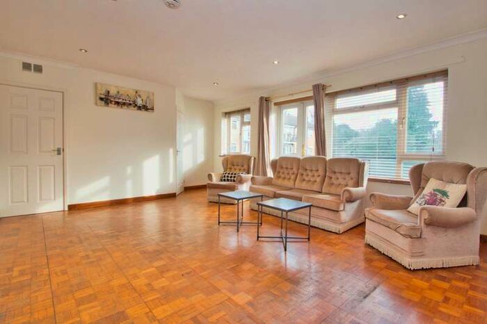 3 Bedroom Flat To Rent In Gooden Court, South Hill Avenue, Harrow On The Hill, HA1