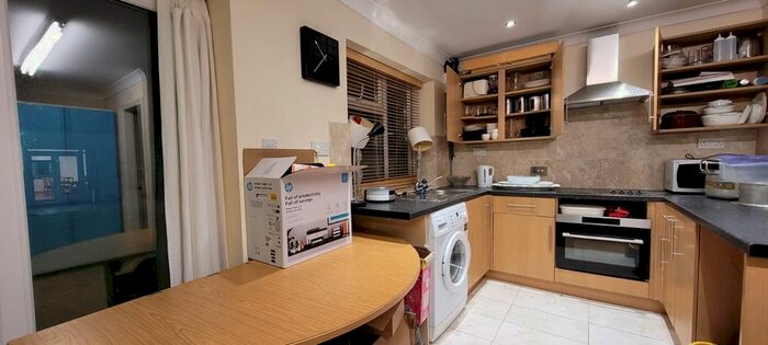 Studio To Rent In Wolves Lane, Palmers Green, London, N13