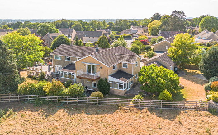 7 Bedroom Detached House For Sale In Polar Gardens, Luckington, SN14