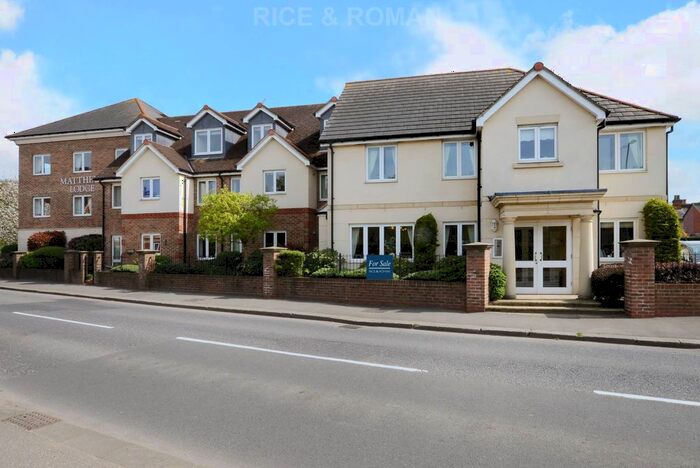 1 Bedroom Flat To Rent In Station Road, Addlestone, KT15