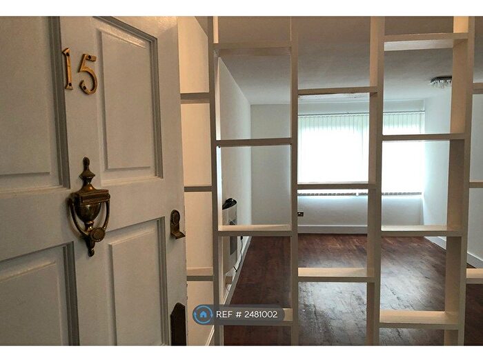 1 Bedroom Flat To Rent In Oakcroft Court, London, SE3