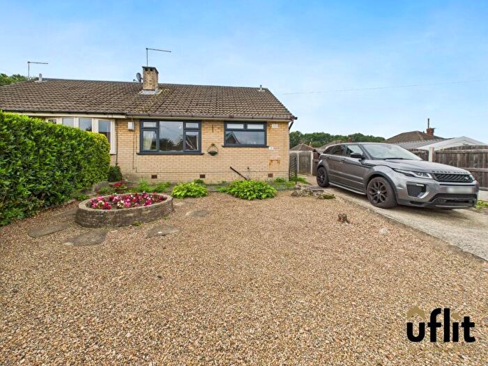 2 Bedroom Bungalow For Sale In Kynance Crescent, Brinsworth, Rotherham, S60