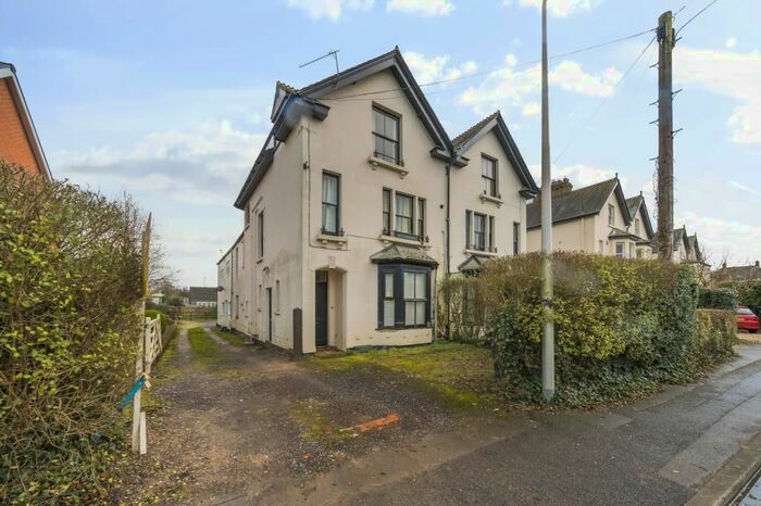 2 Bedroom Flat To Rent In Enborne Road, Newbury, RG14