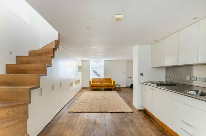 1 Bedroom Flat To Rent In Goodge Place, Fitzrovia, London, W1T