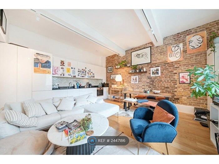 2 Bedroom Flat To Rent In Drapers Road, London, N17