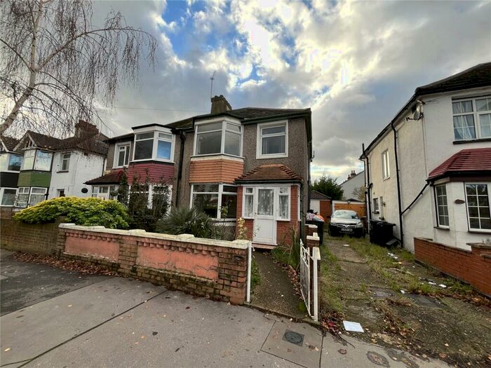 3 Bedroom Semi-Detached House To Rent In Northway Road, Croydon, CR0