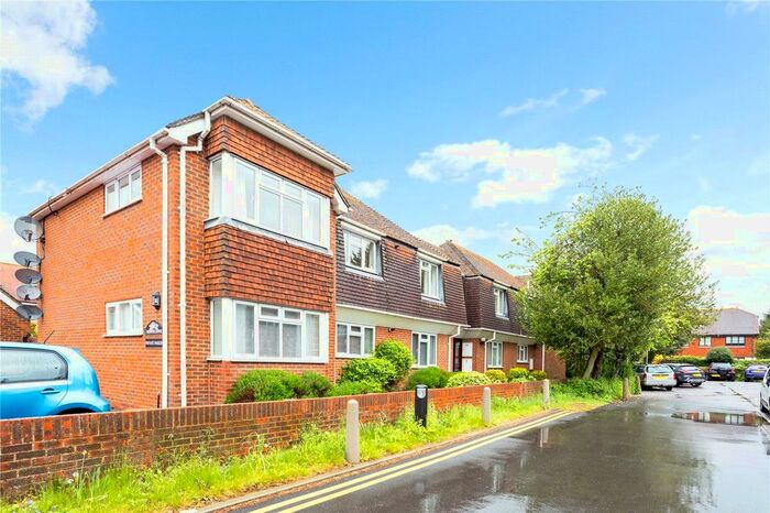 2 Bedroom Flat To Rent In Chiswick Lodge, Liston Road, Marlow, Buckinghamshire, SL7