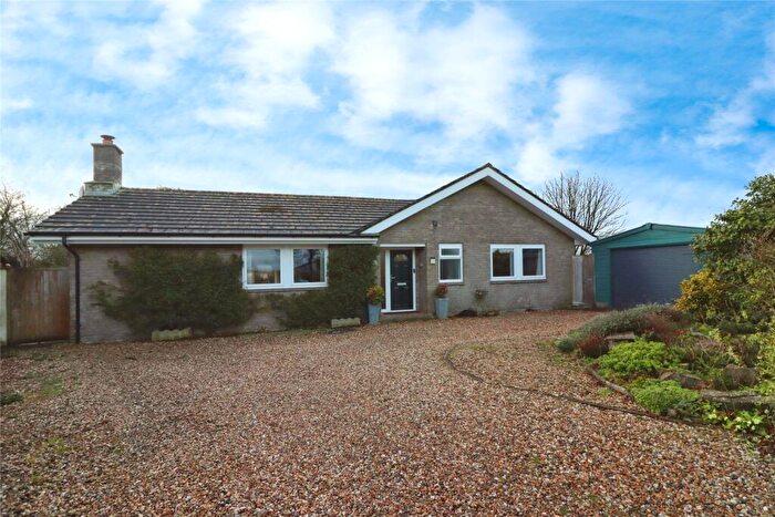 4 Bedroom Bungalow For Sale In High Bullen, Torrington, Devon, EX38