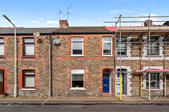 3 Bedroom Terraced House For Sale In Anchor Street, Taffs Well, Cardiff, CF15