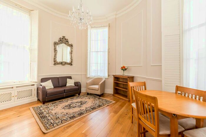 2 Bedroom Flat To Rent In Charlwood Street, Pimlico, London, SW1V