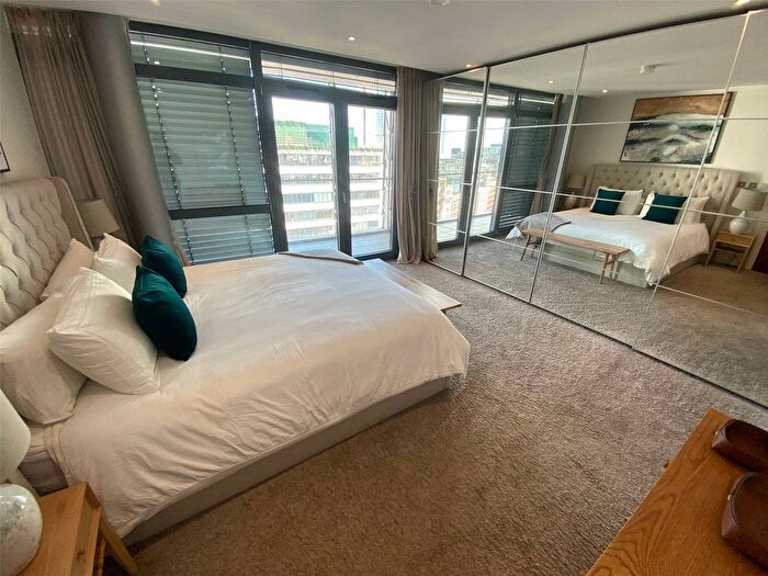 3 Bedroom Flat To Rent In Deansgate, Manchester, Greater Manchester, M3