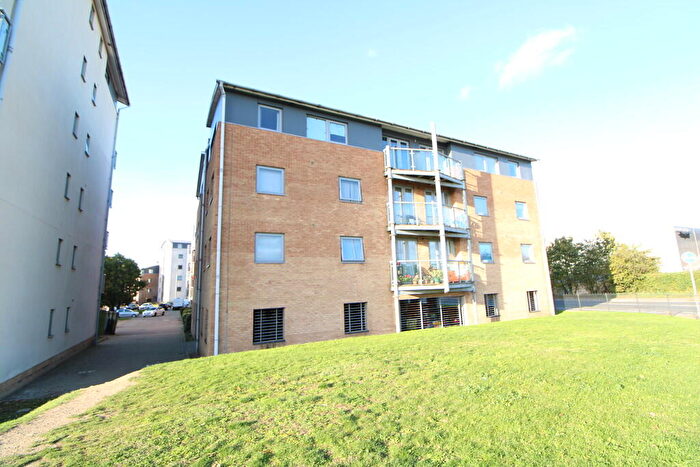 2 Bedroom Apartment To Rent In St James Place, De Grey Road, CO4