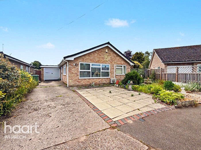 2 Bedroom Detached Bungalow For Sale In Fenland Road, Wisbech, PE13