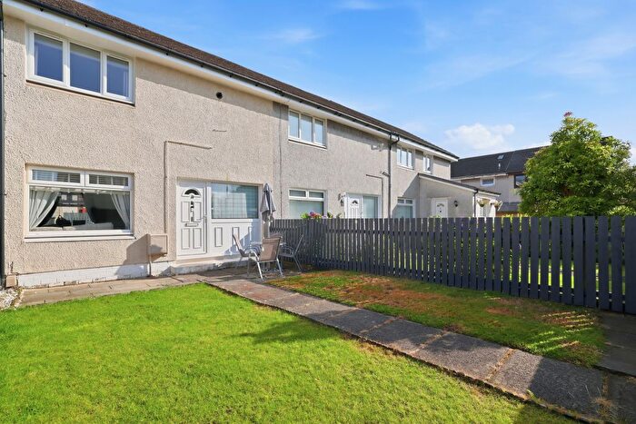 2 Bedroom Terraced House For Sale In Mcculloch Lane, Alexandria, G83