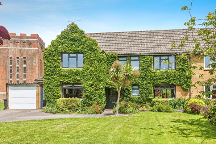 4 Bedroom Semi-Detached House For Sale In Flowerdown Road, Locking, Weston-super-Mare, Somerset, BS24