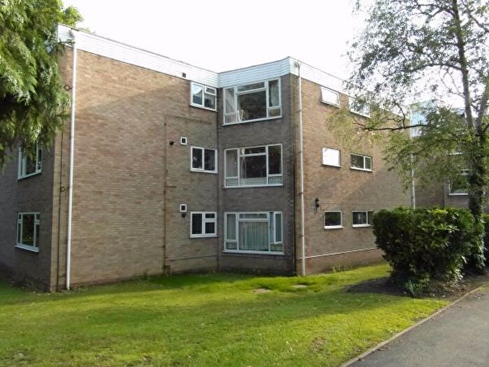 1 Bedroom Flat For Sale In Pampisford Road, South Croydon, Surrey, CR2