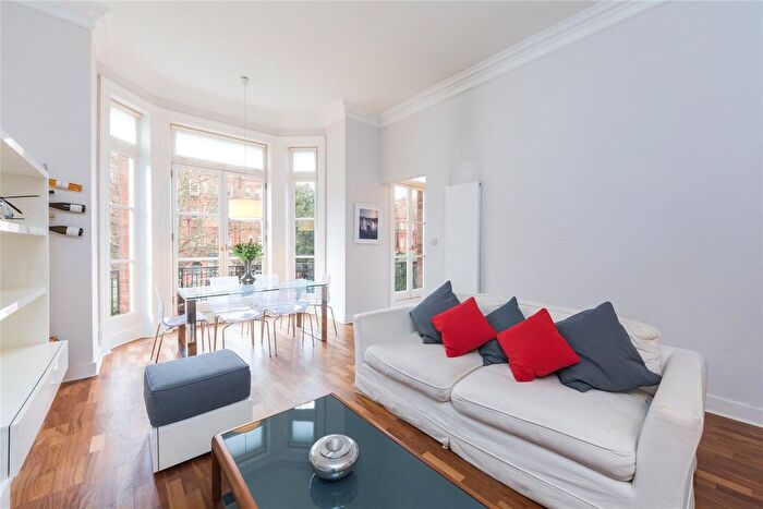 1 Bedroom Flat To Rent In Sloane Gardens, London, SW1W