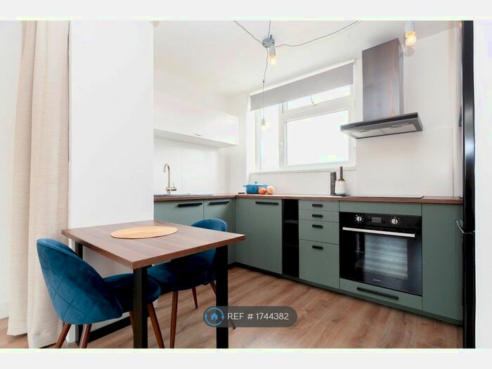 1 Bedroom Flat To Rent In Shaftesbury Court, London, N1