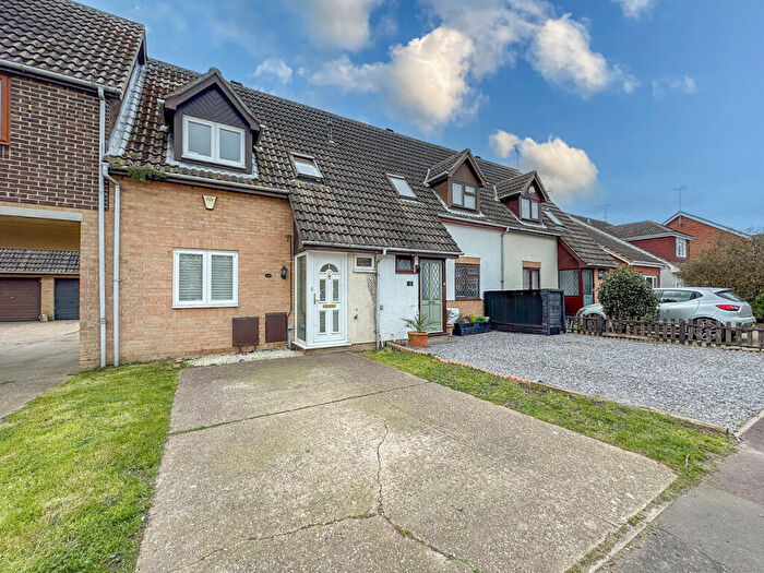 3 Bedroom Terraced House For Sale In Doulton Way, Ashingdon, SS4