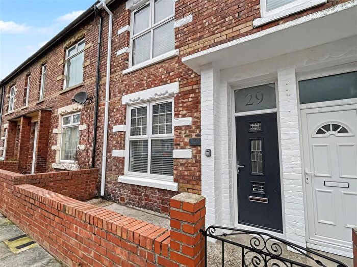 2 Bedroom Flat For Sale In Leighton Street, South Shields, NE33