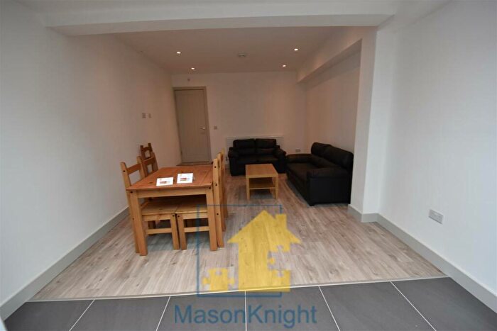 5 Bedroom Terraced House To Rent In Dartmouth Road Selly Oak, B29