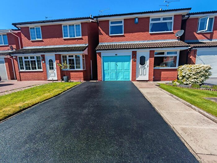 3 Bedroom Detached House For Sale In Ardleigh Close, Crewe, CW1