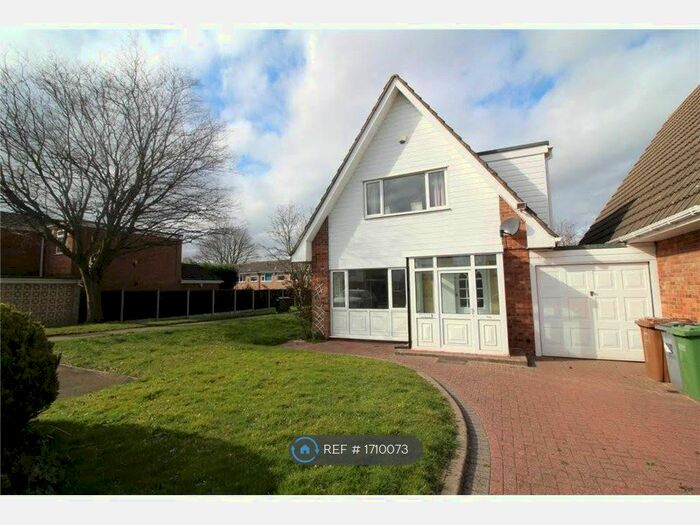 3 Bedroom Detached House To Rent In Wharton Avenue, Solihull, B92