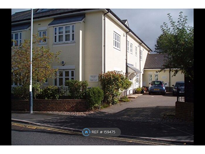 2 Bedroom Flat To Rent In Currie Road, Tunbridge Wells, TN4