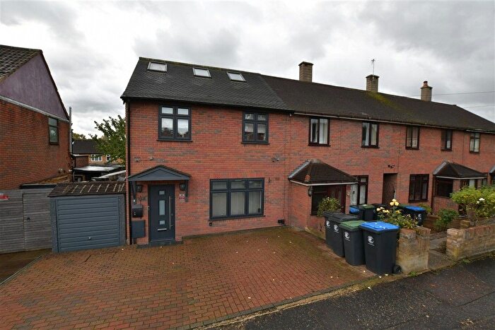 4 Bedroom End Of Terrace House For Sale In Colson Road, Loughton, Essex, IG10
