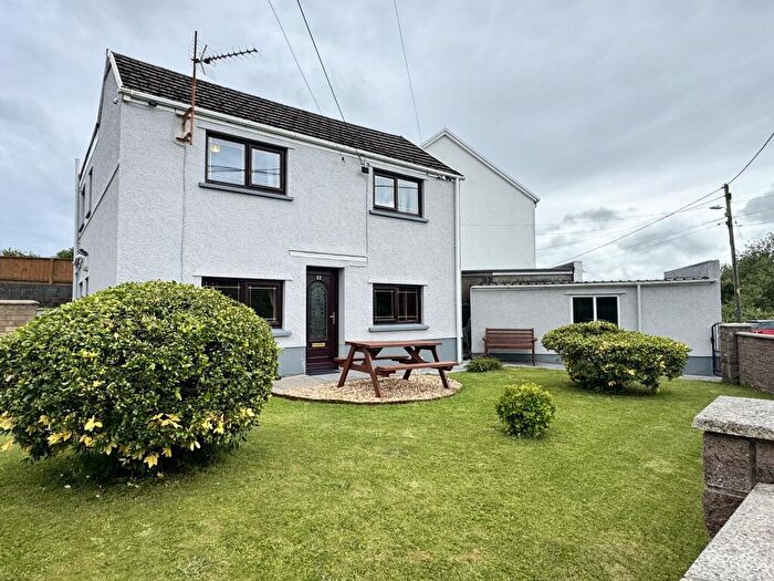 2 Bedroom Detached House For Sale In New Road, Gwaun Cae Gurwen, Ammanford, Carmarthenshire., SA18