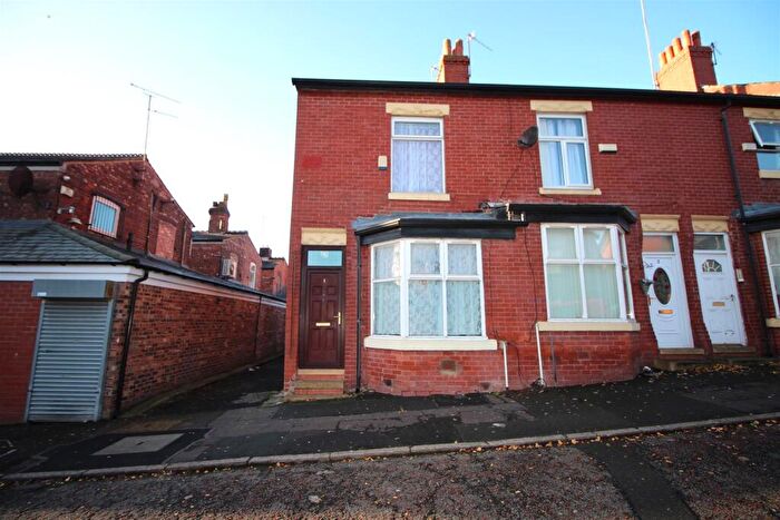 2 Bedroom Terraced House For Sale In Bunyard Street, Manchester, M8