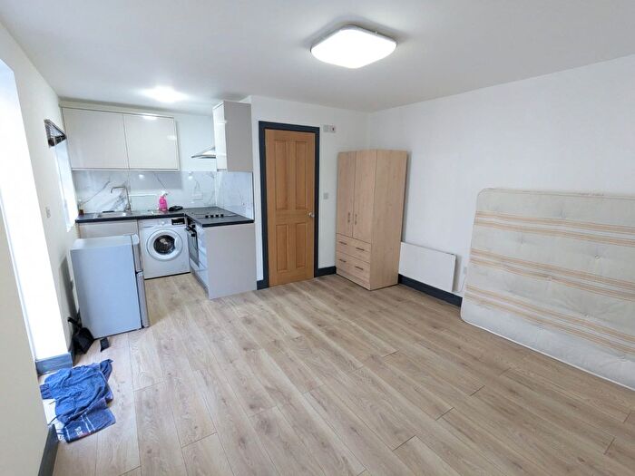 Studio To Rent In Northolt Road, South Harrow, HA2