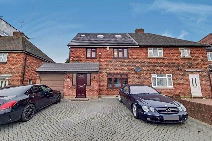 4 Bedroom House For Sale In Havering Road, Romford, RM1