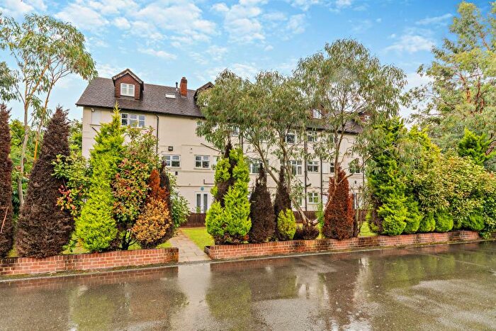 2 Bedroom Apartment To Rent In Cornwall Road, HA5