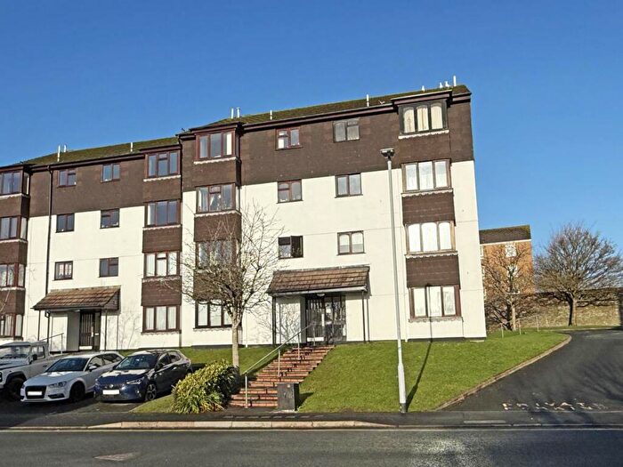 2 Bedroom Flat For Sale In Vaughan Close, Plymouth, PL2