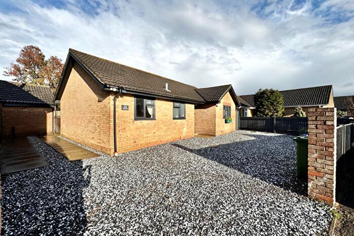 3 Bedroom Detached Bungalow For Sale In Pound Gate Drive, Titchfield Common, PO14