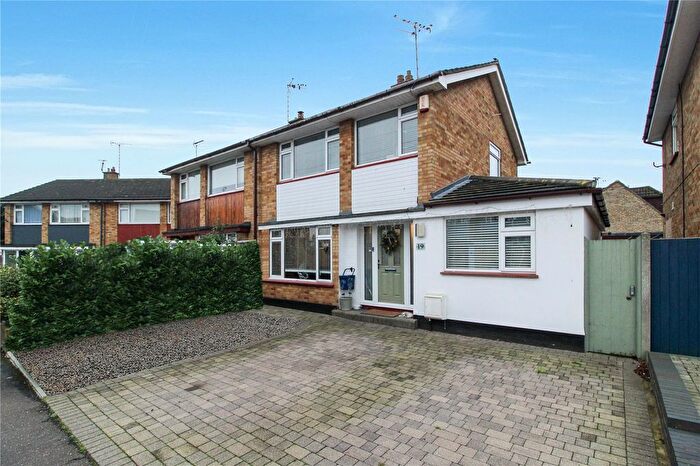 4 Bedroom Semi Detached House For Sale In Chalfont Close, Leigh-On-Sea, Essex, SS9