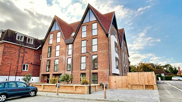 2 Bedroom Apartment To Rent In Shorncliffe Road, Folkestone, CT20
