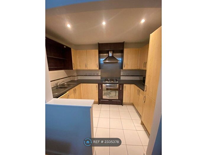 1 Bedroom Flat To Rent In St. Davids Square, London, E14