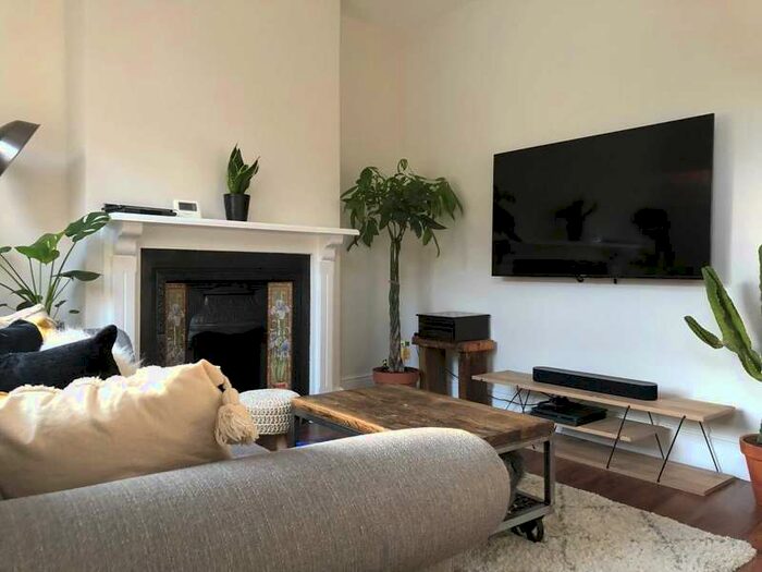 2 Bedroom Terraced House To Rent In Warwick Place, Maidstone, ME16