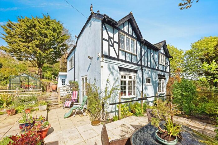 4 Bedroom Detached House For Sale In Vale View Road, Dover, Kent, CT17