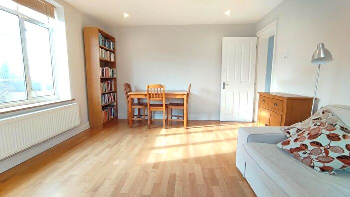 2 Bedroom Flat To Rent In Wat Tyler Road, SE3
