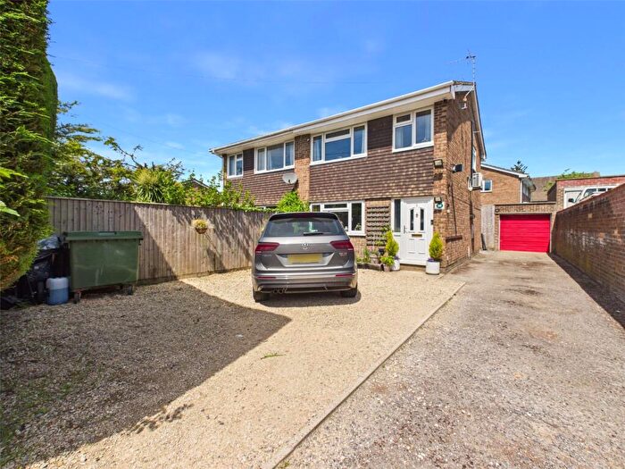 3 Bedroom Semi Detached House For Sale In Bisley Old Road, Stroud, Gloucestershire, GL5