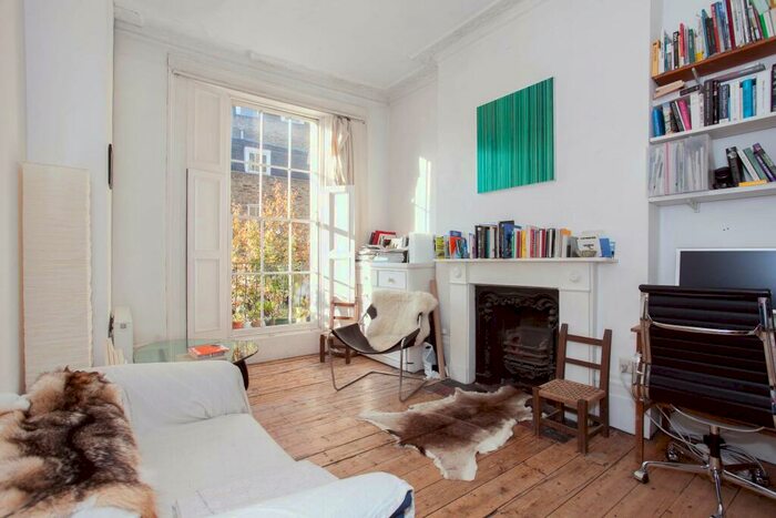 1 Bedroom Flat To Rent In Richmond Avenue, London, N1