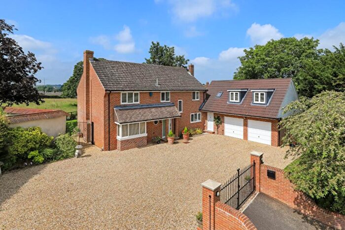 5 Bedroom Detached House For Sale In Hurdcott Lane, Winterbourne Earls, Salisbury, Wiltshire, SP4